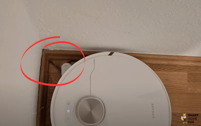 Das Testergebnis des Dreame X40 Ultra bei der Eckenreinigung ist zu sehen.